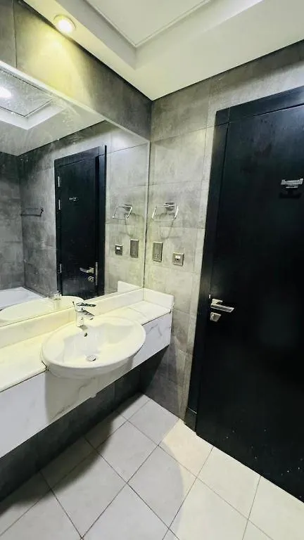Premium Homestay In Business Bay دبي 0*,